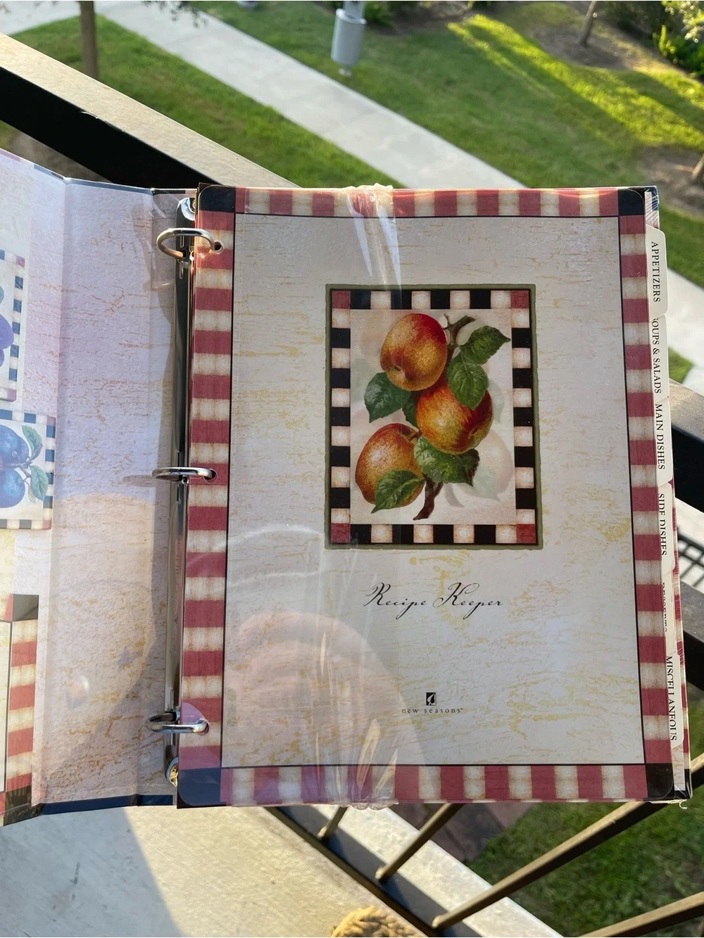 Recipe Binder with fruit Illustration
